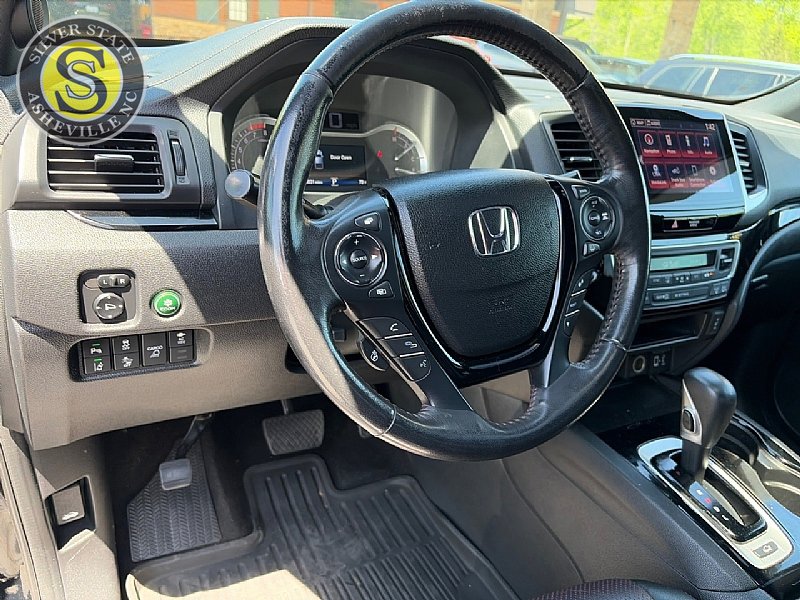 Used 2018 Honda Ridgeline Black Edition image 19
