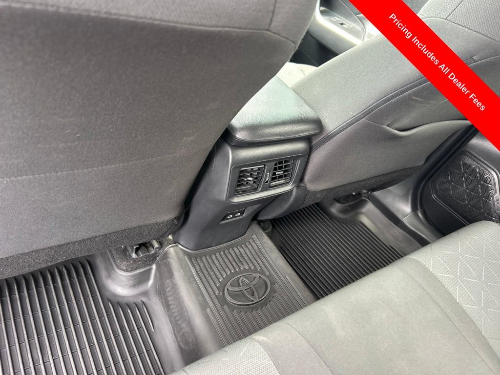 Used 2023 Toyota RAV4 XLE FWD image 14