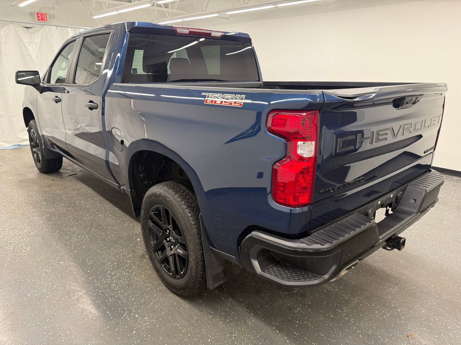 Used 2023 Chevrolet Silverado 1500 Custom Trail Boss w/ LPO, Dark Essentials Package image 3