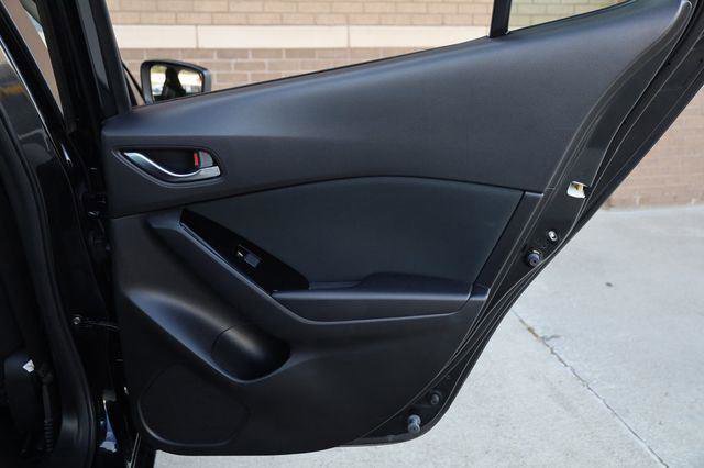 Used 2017 MAZDA MAZDA3 Sport w/ Preferred Equipment Package FWD image 19