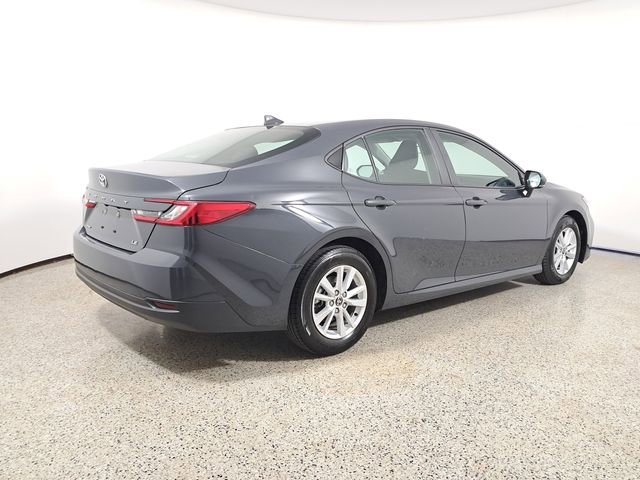 Used 2025 Toyota Camry LE FWD image 4