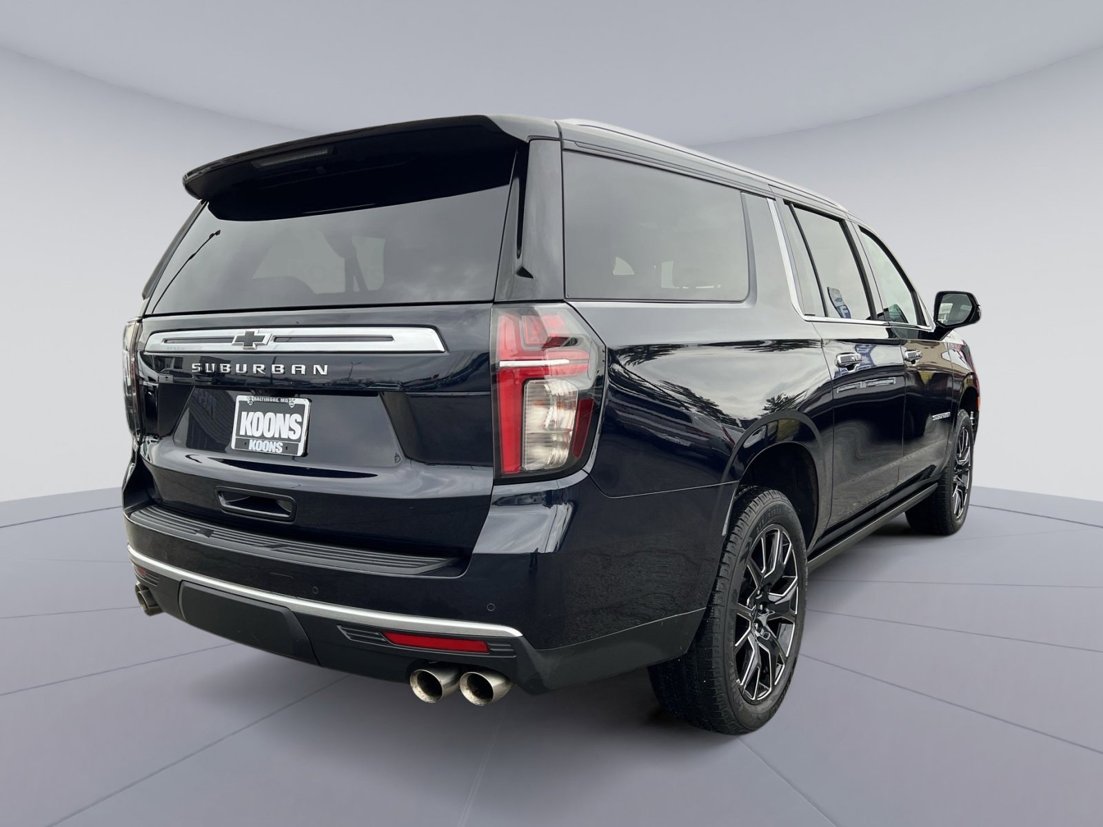 Used 2023 Chevrolet Suburban High Country image 7