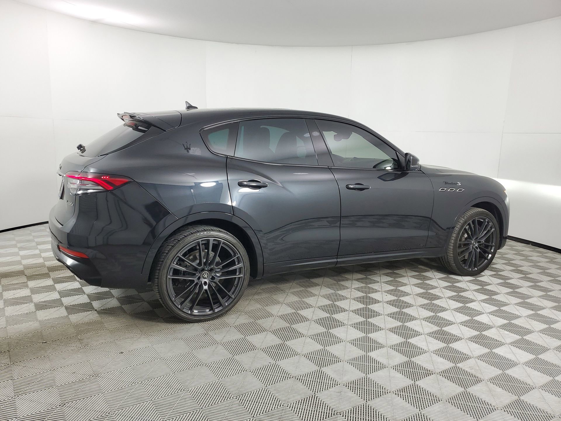 Used 2022 Maserati Levante Modena S image 12