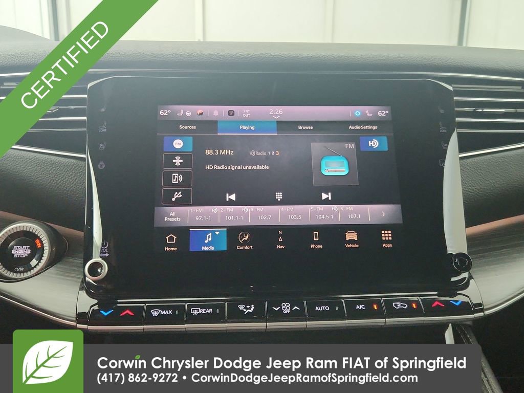 Certified 2024 Jeep Wagoneer L Series II image 16