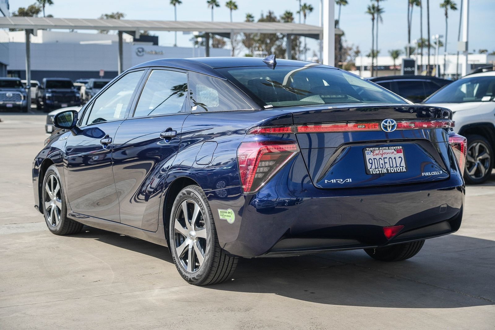 Certified 2019 Toyota Mirai FWD image 8