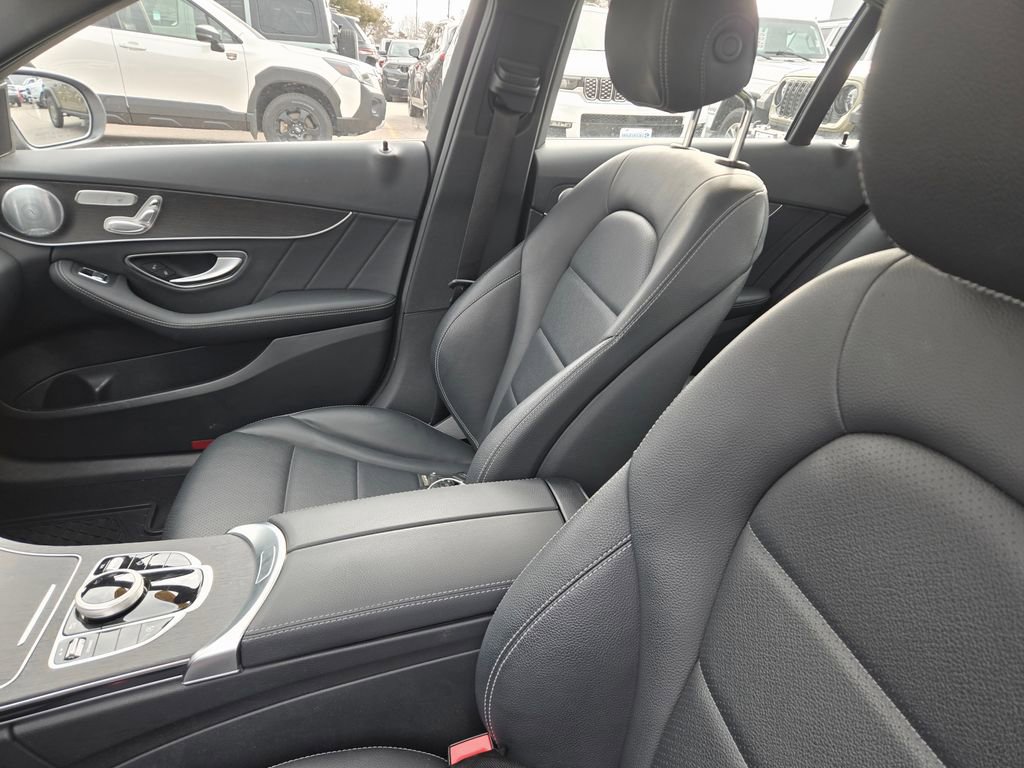 Used 2020 Mercedes-Benz C 300 4MATIC Sedan image 18