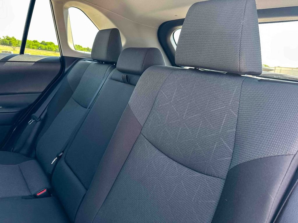 Used 2025 Toyota RAV4 XLE image 19