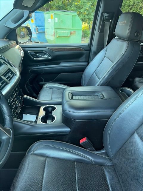Used 2021 Chevrolet Suburban High Country w/ Premium Package AWD/4WD image 15