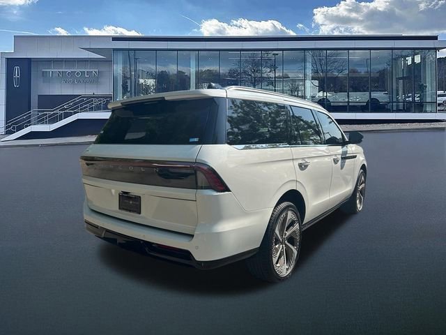 New 2026 Lincoln Navigator Black Label AWD/4WD image 8