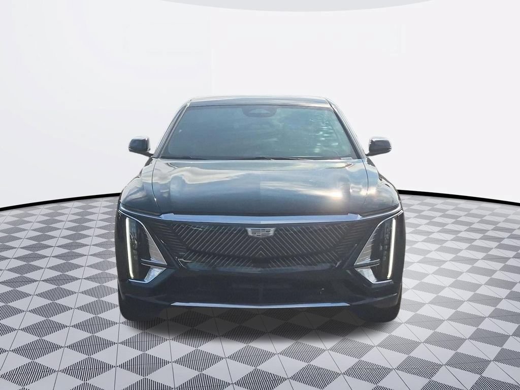 Used 2024 Cadillac Lyriq Tech AWD/4WD image 8