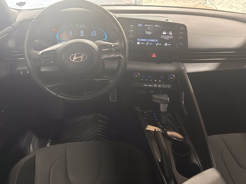 Used 2025 Hyundai Elantra Sport FWD image 15