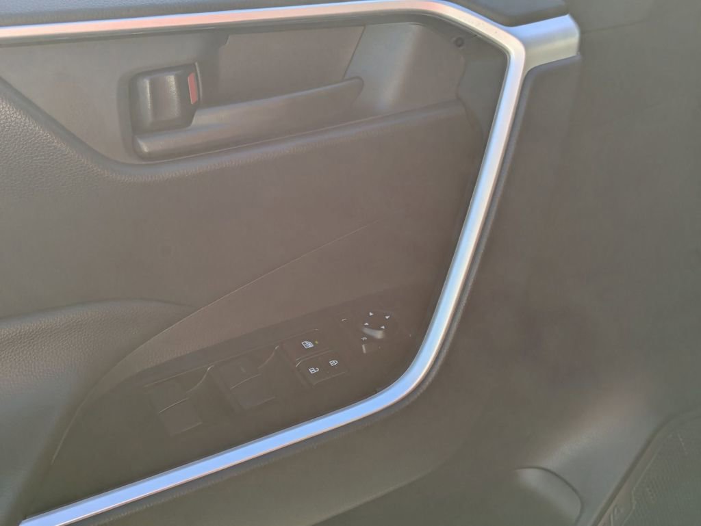 Used 2025 Toyota RAV4 LE image 16