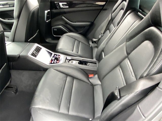 Used 2019 Porsche Panamera 4 image 17