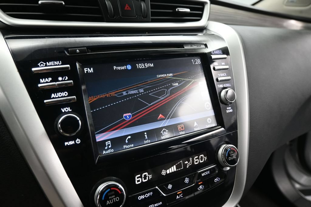 Used 2016 Nissan Murano SL FWD image 13