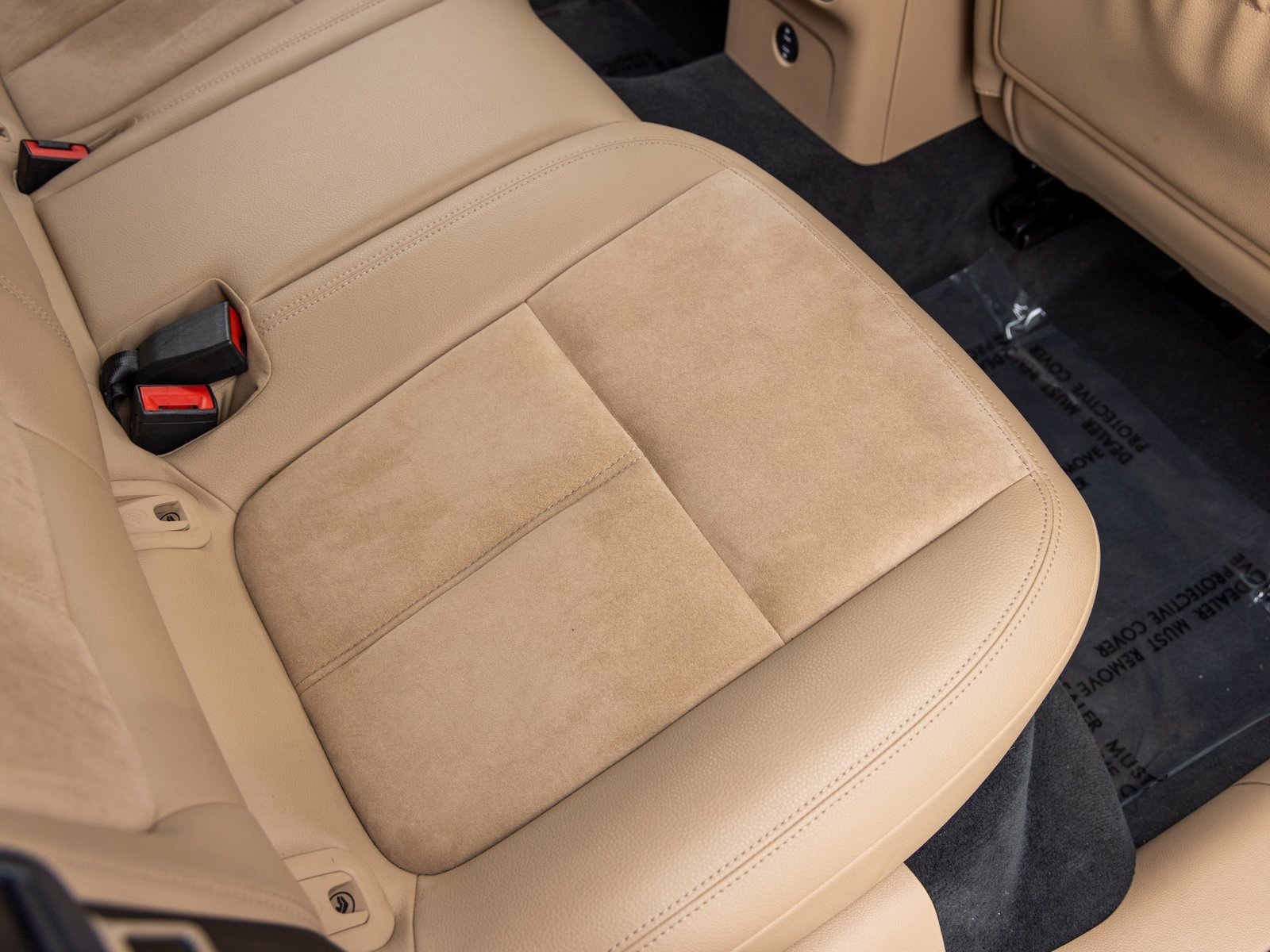 Used 2020 Porsche Macan image 45