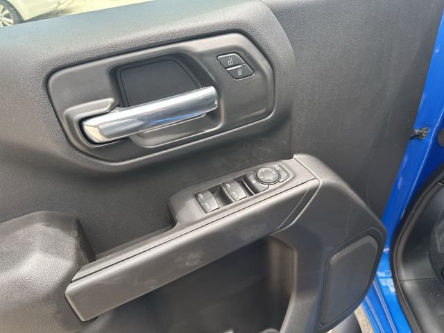 Used 2025 Chevrolet Silverado 1500 Custom AWD/4WD image 25