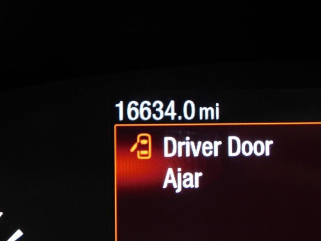 Used 2022 Ford Escape SE w/ SE Sport Appearance Package image 32