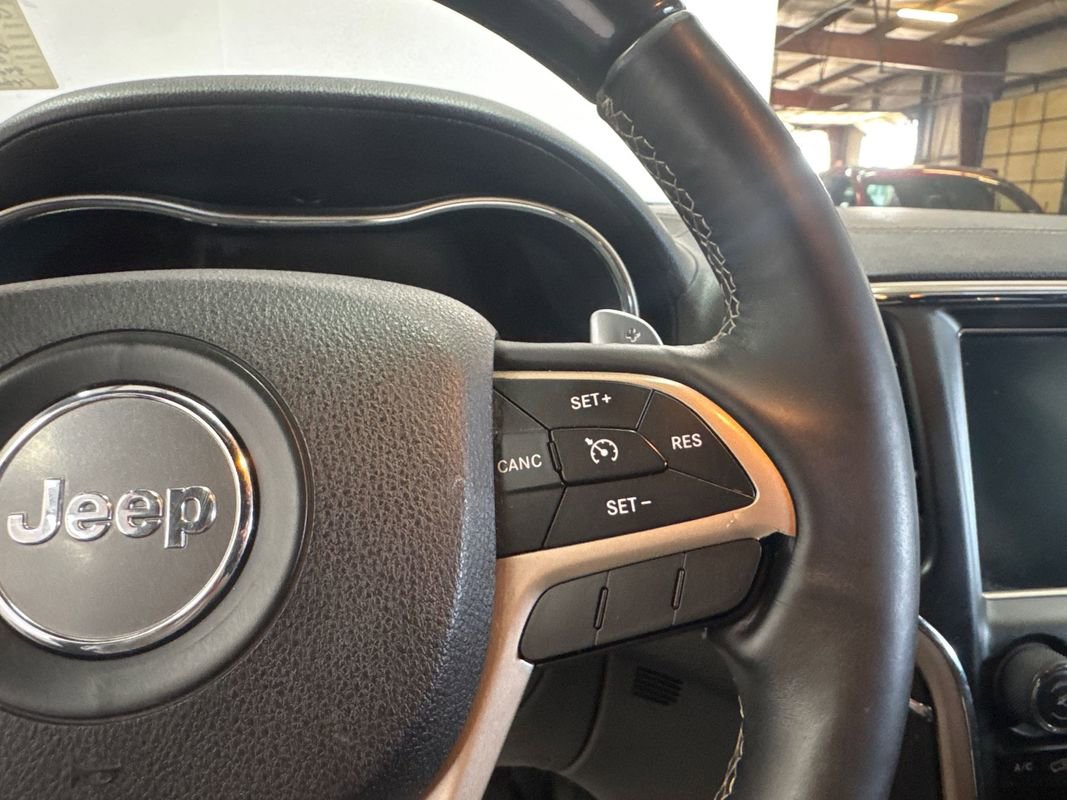 Used 2015 Jeep Grand Cherokee Overland image 13
