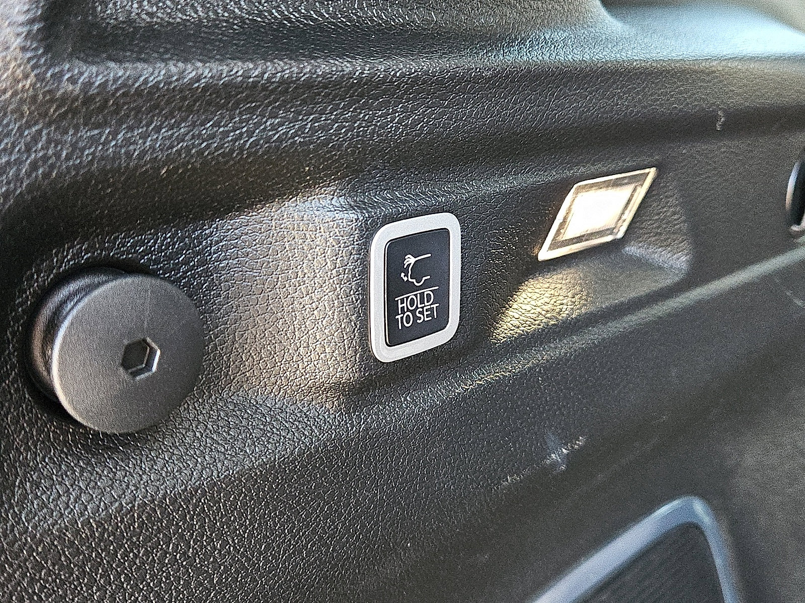 Used 2022 Jeep Grand Cherokee L Limited image 30