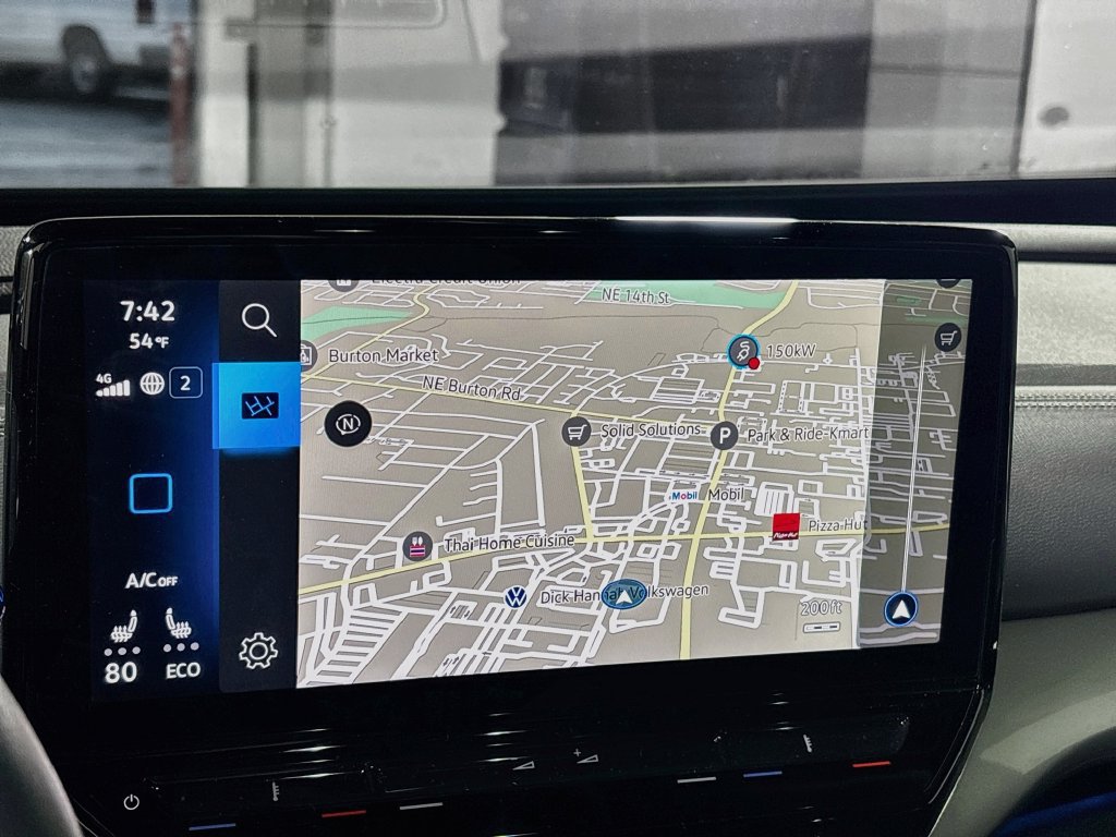 Certified 2023 Volkswagen ID.4 Pro S Plus AWD/4WD image 17