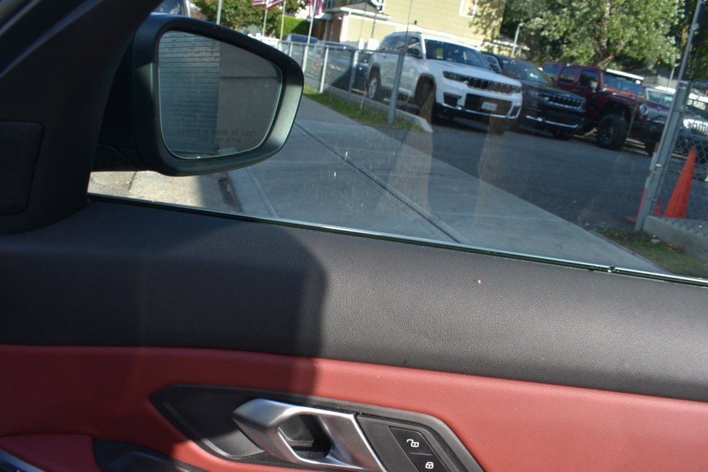 Used 2025 BMW 330i xDrive Sedan image 22