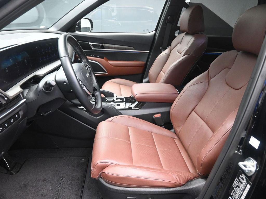 Used 2025 Kia Telluride SX image 18