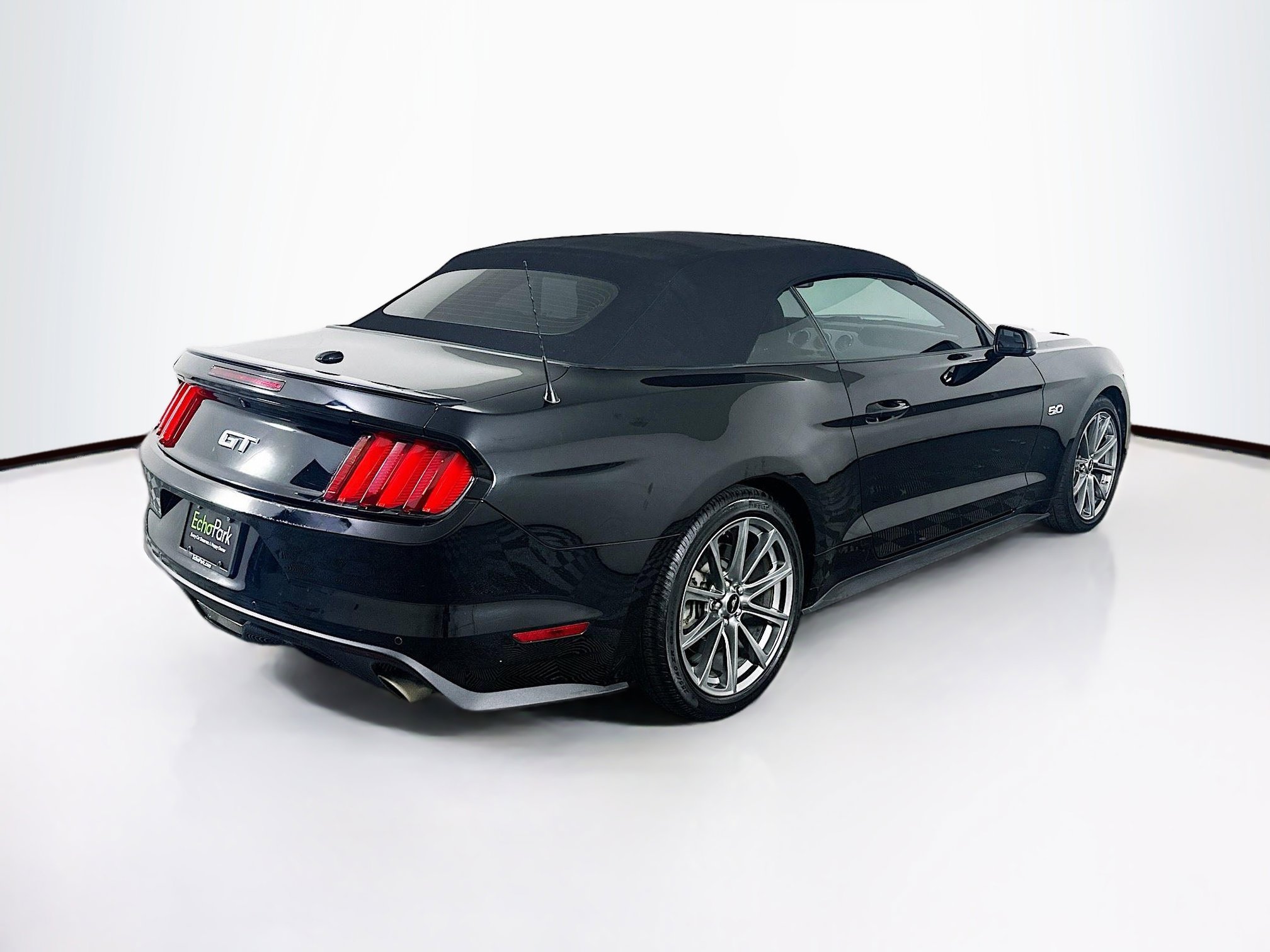 Used 2015 Ford Mustang GT Premium image 9