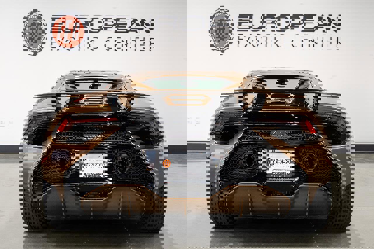 Used 2024 Lamborghini Huracan Tecnica image 15