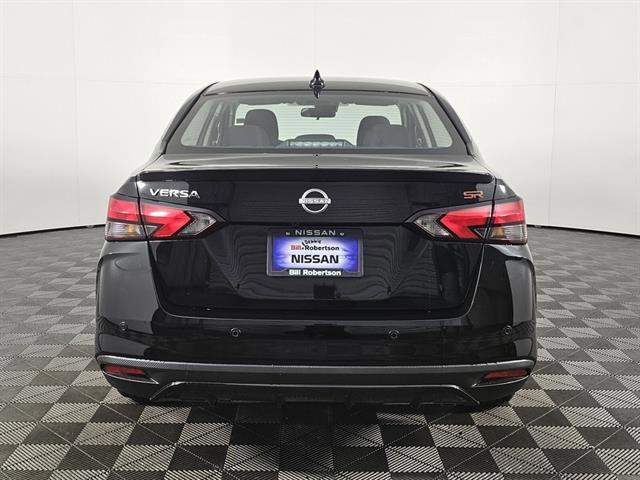 New 2025 Nissan Versa SR image 5