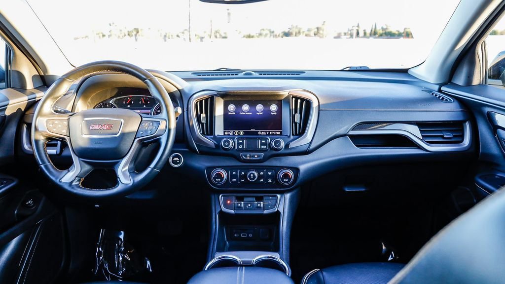 Used 2023 GMC Terrain AT4 image 15