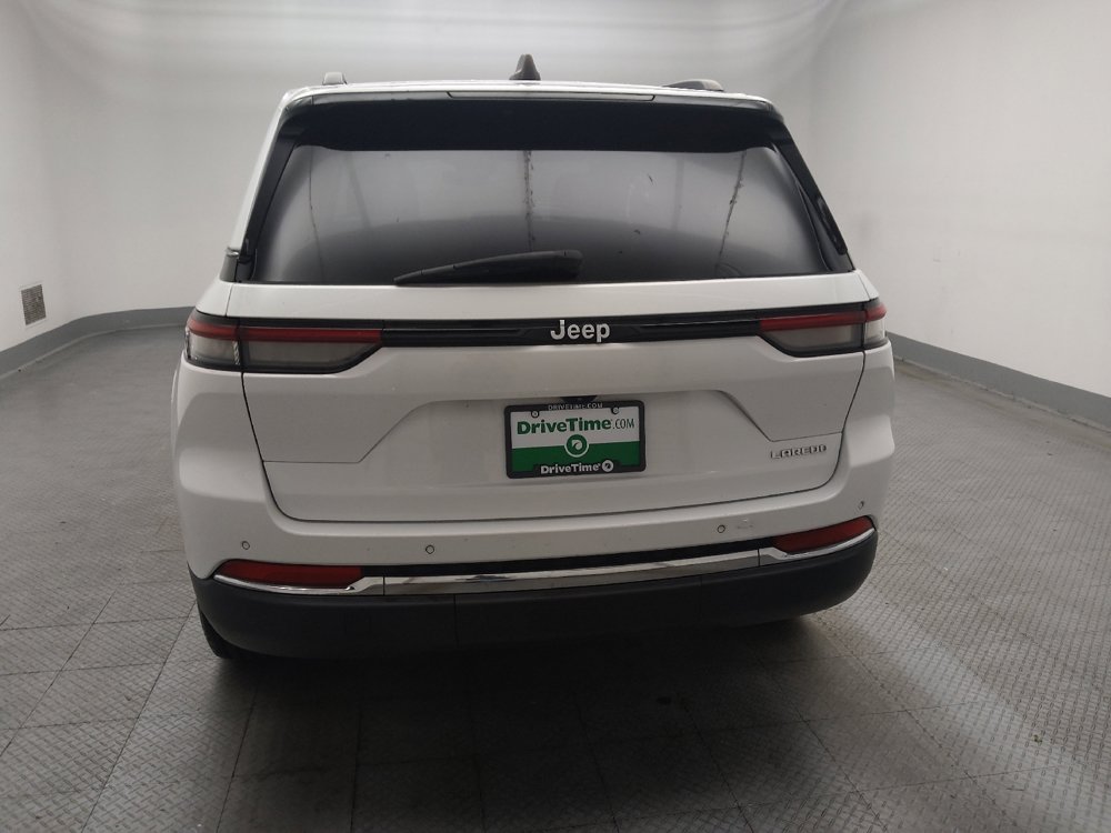 Used 2024 Jeep Grand Cherokee Laredo w/ Trailer Tow Package RWD image 6