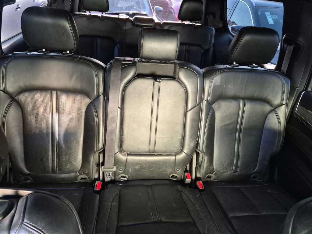 Used 2022 Jeep Wagoneer Series III AWD/4WD image 10