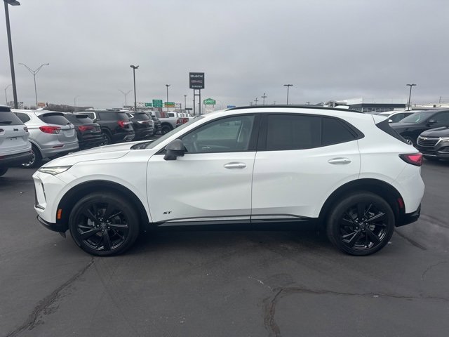 Used 2025 Buick Envision Sport Touring image 7