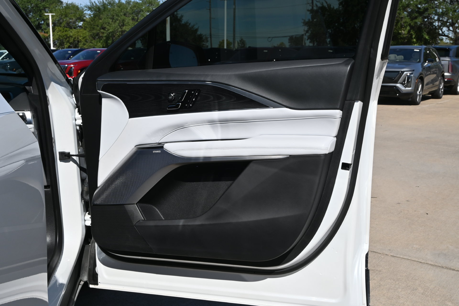 Certified 2025 Cadillac Lyriq Luxury w/ LPO, Floor Liner Package RWD image 25