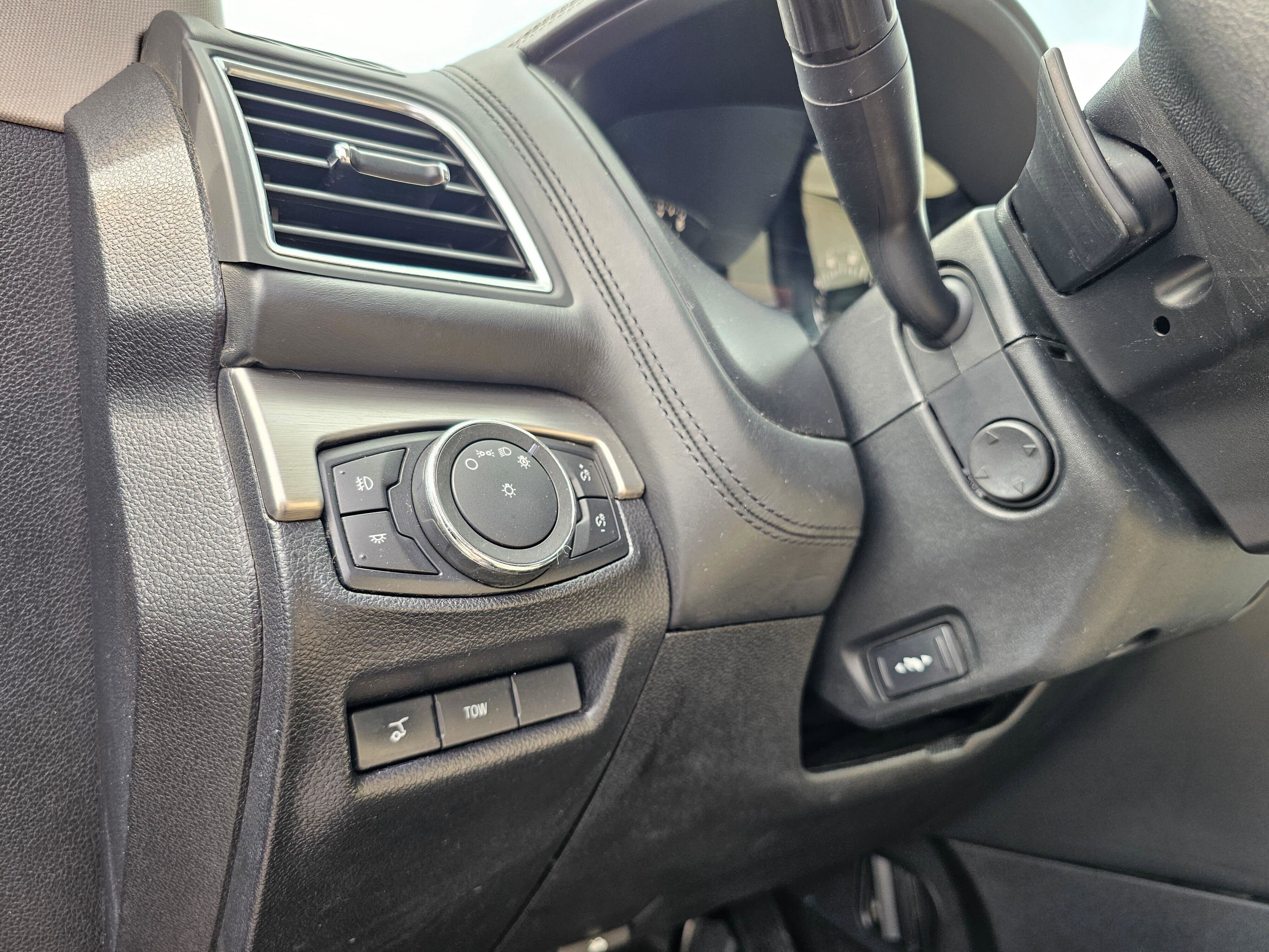 Used 2018 Ford Explorer Platinum AWD/4WD image 22
