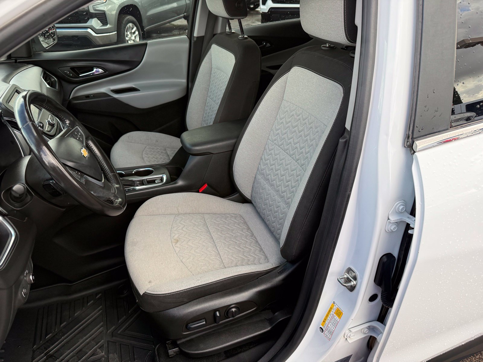Used 2022 Chevrolet Equinox LT AWD/4WD image 30