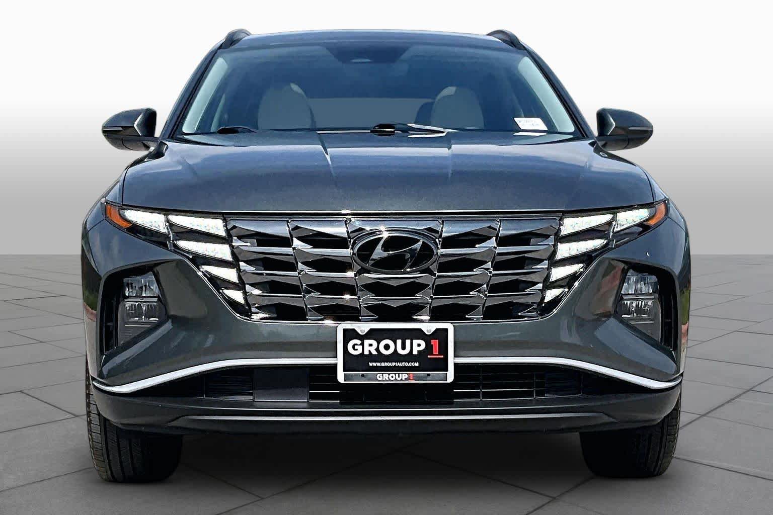 Used 2022 Hyundai Tucson SEL w/ Convenience + Premium Package AWD/4WD image 4