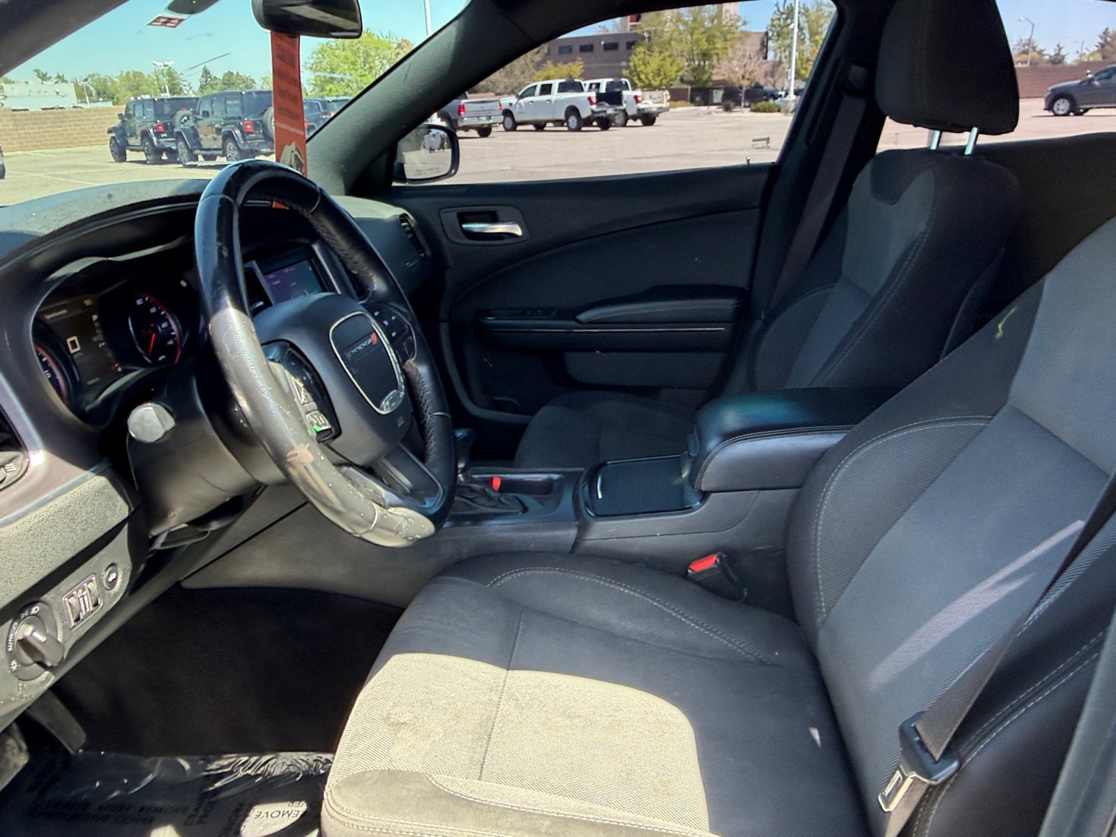 Used 2018 Dodge Charger SXT w/ Blacktop Package RWD image 17