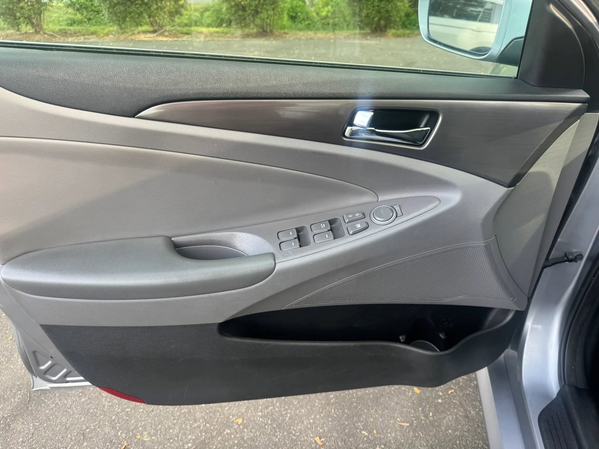 Used 2014 Hyundai Sonata Hybrid image 14