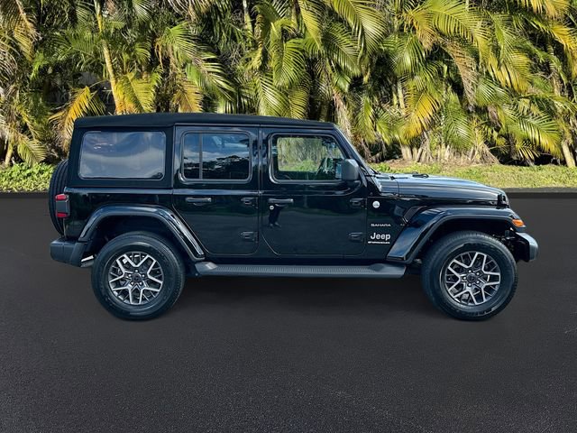 Used 2024 Jeep Wrangler Unlimited Sahara w/ Technology Group AWD/4WD image 4