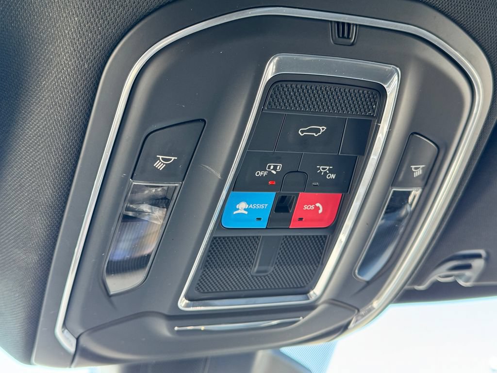 Used 2023 Jeep Wagoneer Series II AWD/4WD image 29