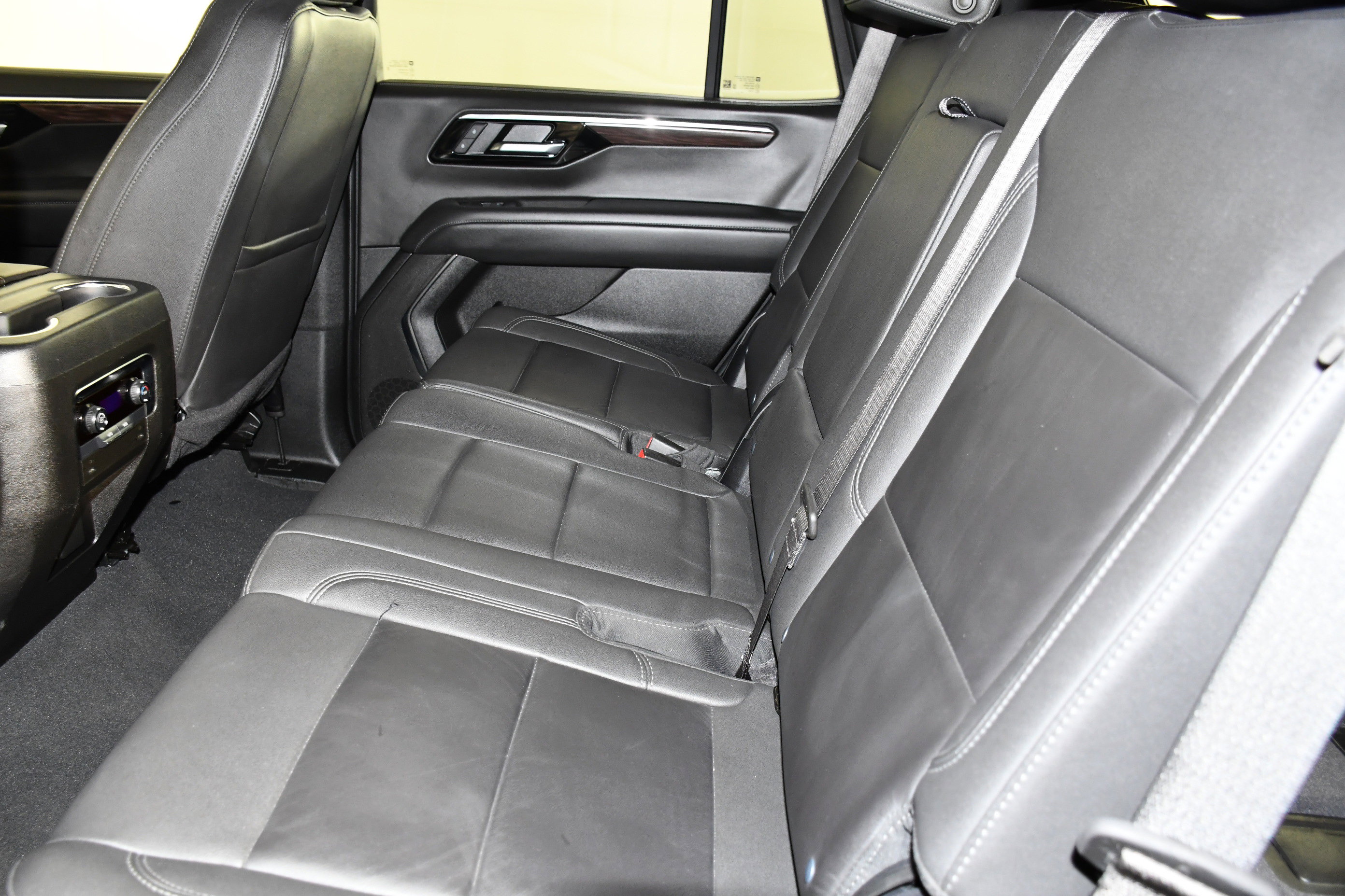 Used 2025 Chevrolet Tahoe Z71 AWD/4WD image 50