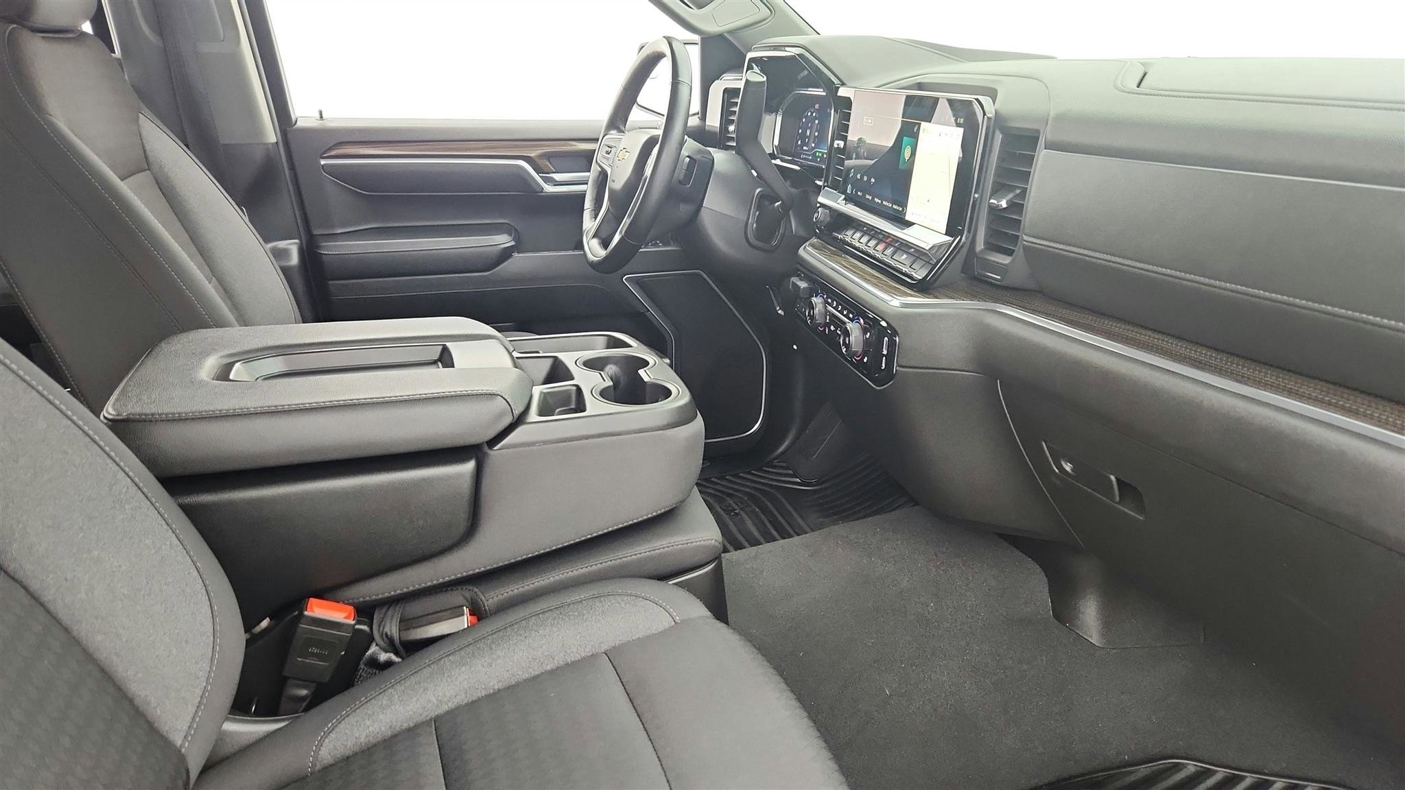 Used 2025 Chevrolet Silverado 1500 LT image 34