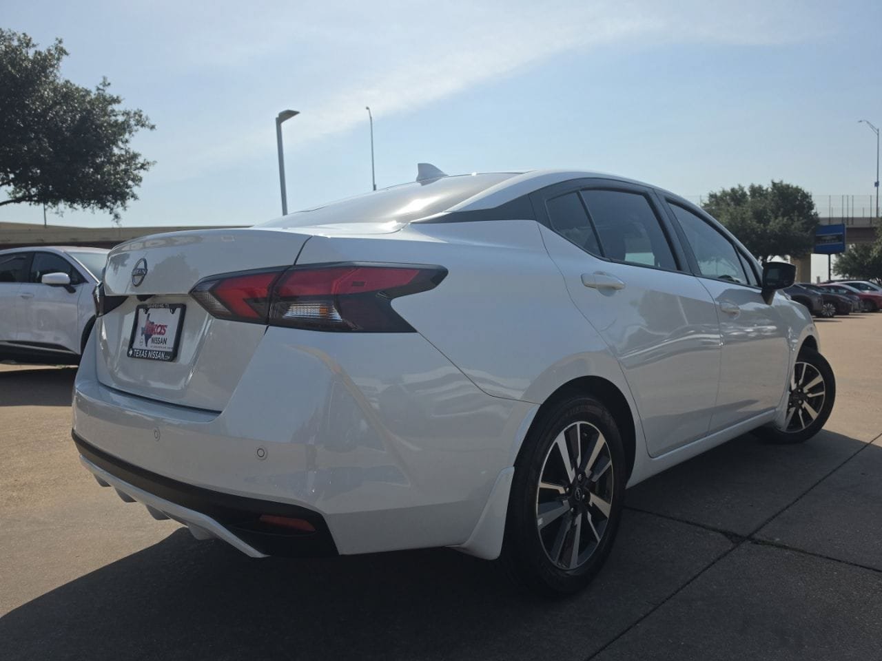 Used 2025 Nissan Versa SV w/ Trunk Package FWD image 4