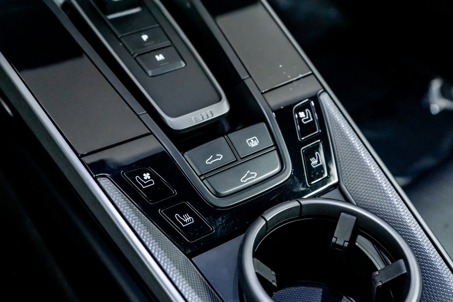 Used 2020 Porsche 911 Carrera 4S w/ Sport Package image 48