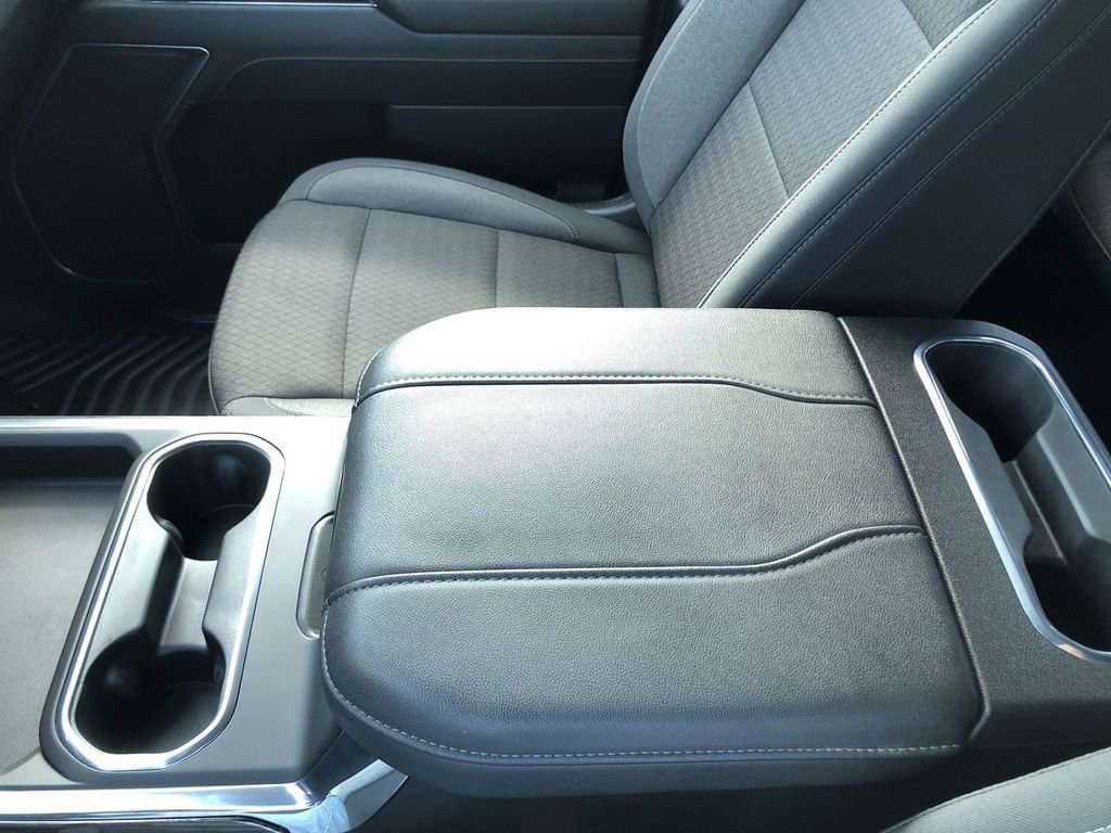 Used 2025 Chevrolet Silverado 2500 LT image 17