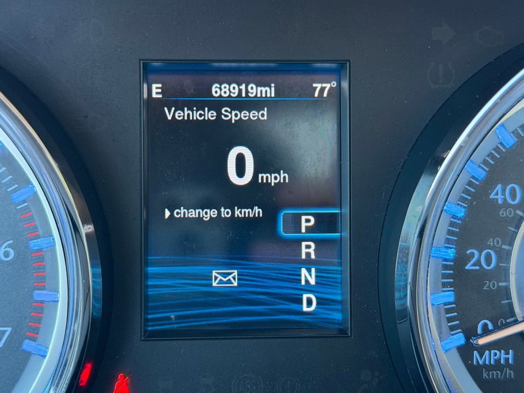 Used 2013 Chrysler 300 C image 33