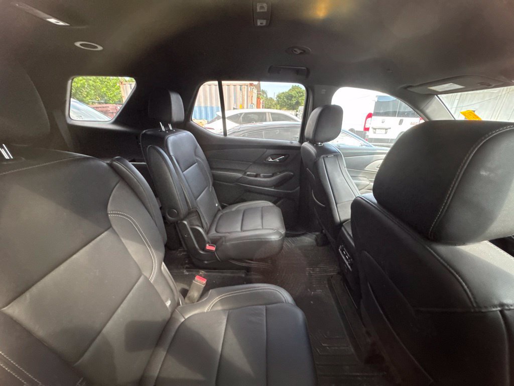 Used 2022 Chevrolet Traverse LT FWD image 14