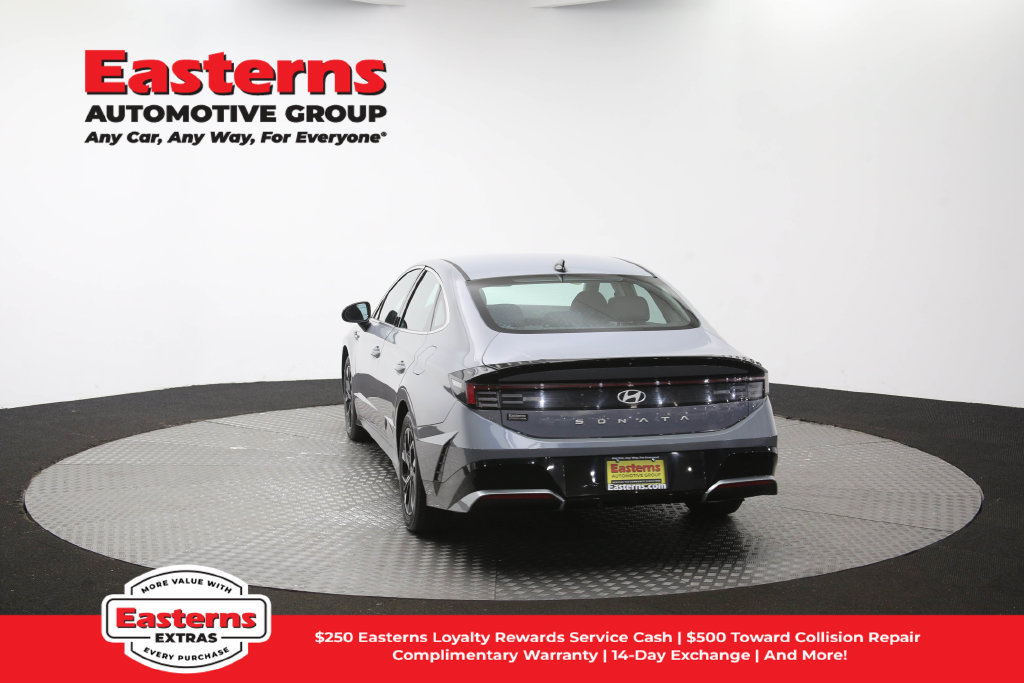 Used 2024 Hyundai Sonata SEL FWD image 41