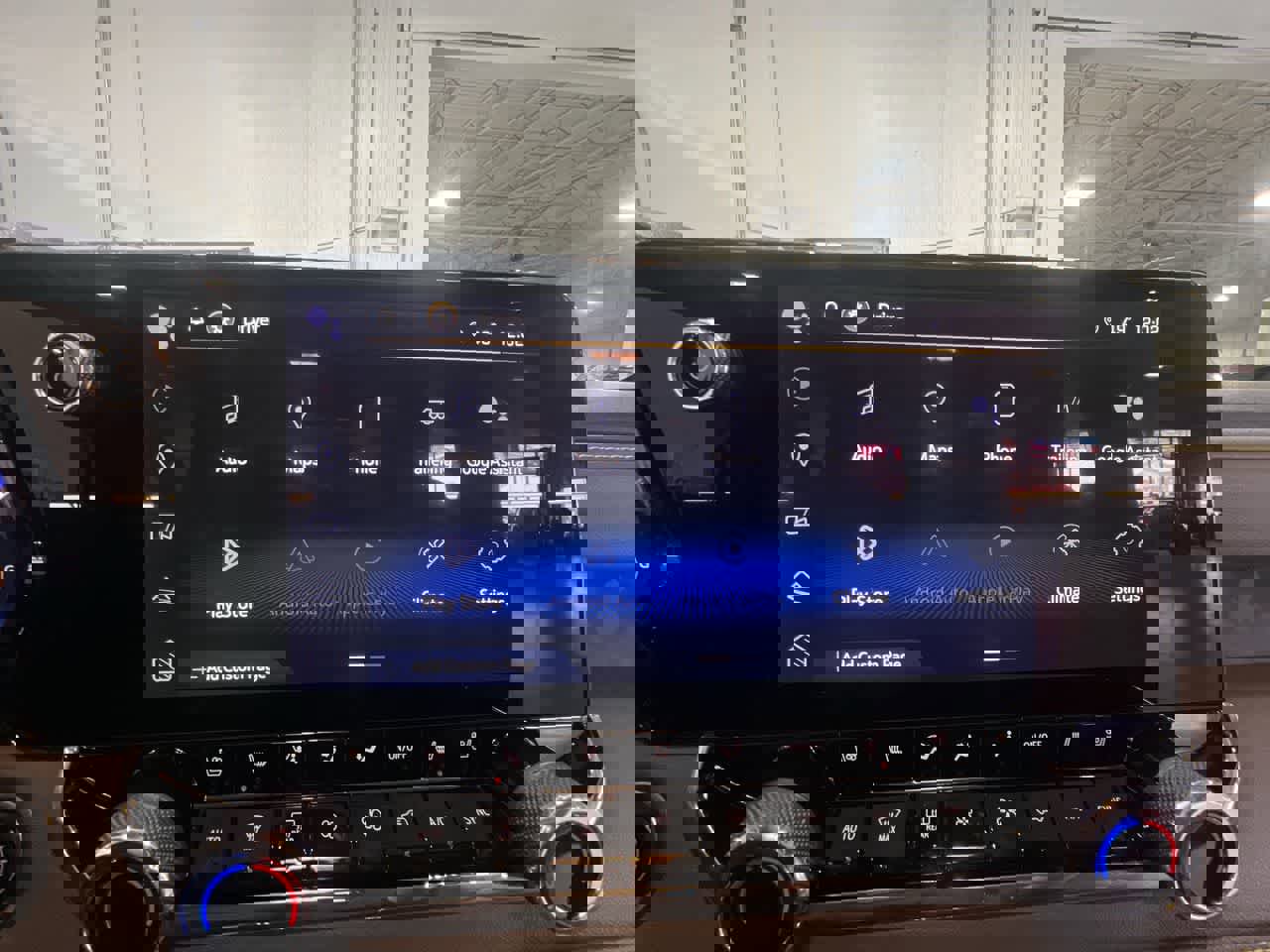 Used 2023 Chevrolet Colorado ZR2 w/ ZR2 Convenience Package III image 23